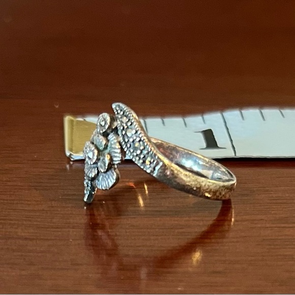 Silver ring - Picture 3 of 3